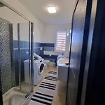 아파트 Ric's House